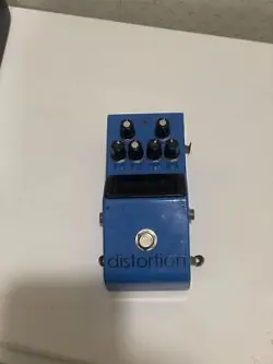 DISTORTION/FENDER