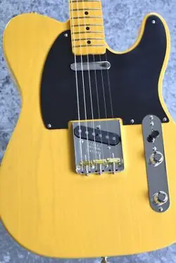 FENDER AMERICAN VINTAGE II 1951 TELECASTER BUTTERSCOTCH BLONDE #V2435906 3.79KG