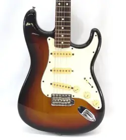 FENDER JAPAN ST-62 STRATOCASTER ELECTRIC GUITAR - MADE IN JAPAN - USED