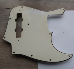 JAZZ PICKGUARD PLY