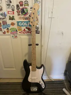 FENDER SQUIRE BASS GUITAR USED