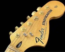FENDER STRATOCASTER CAR