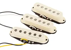 FENDER HOT NOISELESS STRAT PICKUPS, SET OF 3 - AGED WHITE