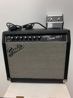 FENDER VIBRO CHAMP XD TUBE GUITAR AMP EMBROIDERED COVER NIB FOOT SWITCH CABLE