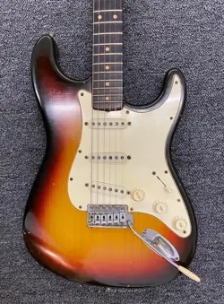 1963 FENDER STRATOCASTER GUITAR