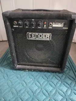 FENDER BASS AMP