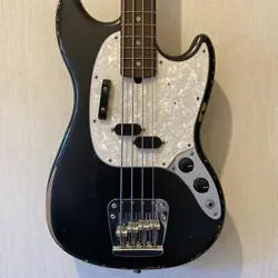 FENDER JMJ ROAD WORN MUSTANG BASS BLACK SAFE PACKING!