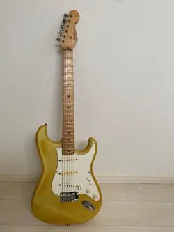 MADE STRATOCASTER MADE