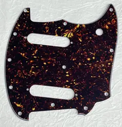NEW GREAT-FOR FENDER OFFSET SERIES MUSTANG GUITAR PICKGUARD SCRATCH PLATE BROWN