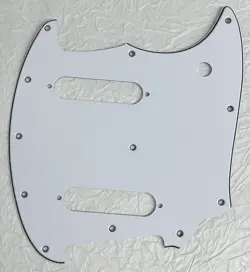 NEW GREAT-FOR FENDER OFFSET SERIES MUSTANG GUITAR PICKGUARD SCRATCH PLATE WHITE