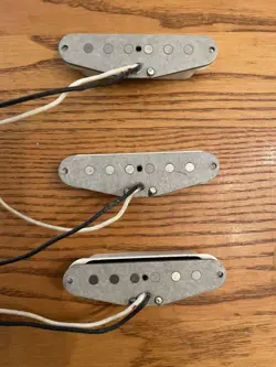 CUSTOM '69 PICKUPS