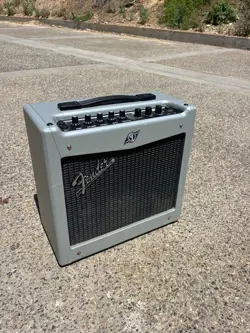 AMPLIFIER SILVER