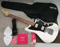 FENDER / PLAYER JAZZMASTER