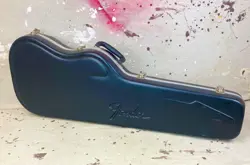 USED FENDER MOLDED PLASTIC HARDSHELL GUITAR CASE - STRAT-TELE- BLACK 1990'S