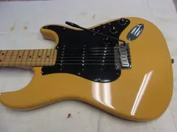 EXCELLENT 2003 FENDER