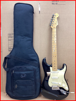 2008 USA FENDER STRATOCASTER AMERICAN BLACK STRAT ELECTRIC GUITAR W/ SOFT CASE