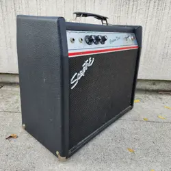 AMPLIFIER FENDER CHAMP