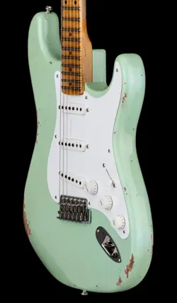 STRAT RELIC WITH