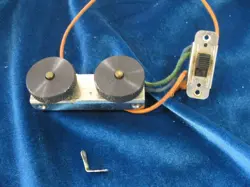 OR JAZZMASTER ROLLER