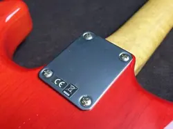 NOVENTA STRATOCASTER CRIMSON