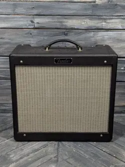 USED FENDER BLUES JUNIOR III ELECTRIC GUITAR COMBO AMP