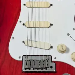 STRATCASTER COLOR RED