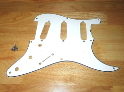 FENDER 2020 USA WHITE 3 PLY ERIC JOHNSON SIGNATURE STRATOCASTER PICKGUARD