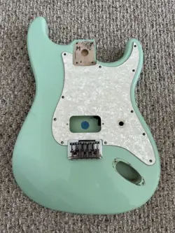 FENDER 2001 TOM