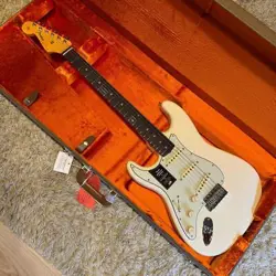 ELECTRIC GUITAR FENDER AMERICAN VINTAGE II 1961 STRATOCASTER OLYMPIC WHITE