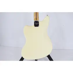 FENDER AM PROFESSIONAL JAGUAR