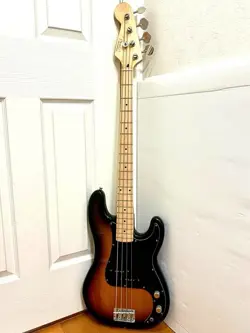 FENDER PRECISION BASS PB57 REVERSE HEAD SAFE PACKING!