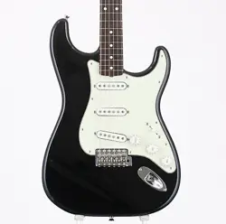 FENDER MADE IN JAPAN TRADITIONAL 60S STRATOCASTER BLACK 2022 USED W/SOFT CASE