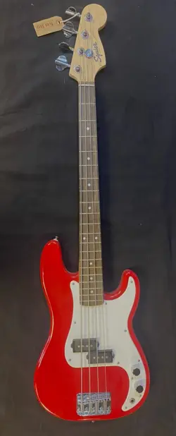 FENDER SQUIRE MINI ELECTRIC BASS GUITAR