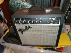FENDER FRONTMAN 15G AMPLIFIER