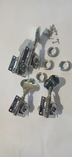 FENDER SQUIER BASS TUNERS CHROME