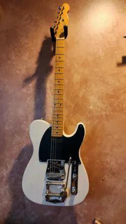2005 -FENDER