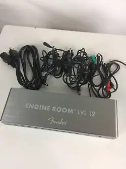 EXCELLENT FENDER ENGINE ROOM LVL12 12-OUTPUT POWER SUPPLY