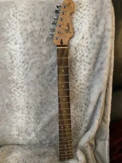 GENUINE FENDER SQUIER STRAT NECK ELECTRIC STRATOCASTER GUITAR LOCKING TUNERS