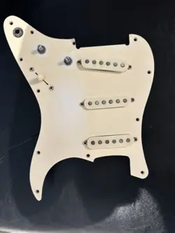 1983 FENDER STRATOCASTER PICKUPS