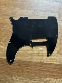 ORIGINAL FENDER BLACK TELE PICKGUARD