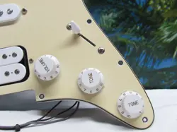 STRATOCASTER IN FENDER