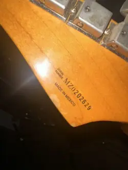 MEXICAN FENDER STRATOCASTER