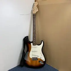 SQUIRE BY FENDER STRATOCASTER ELECTRIC GUITAR STRATOCASTERTYPE