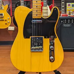 FENDER USA 52 TELECASTER USED ASH BODY MAPLE NECK MAPLE FINGERBOARD W/HARD CASE