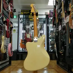 FENDER AMERICAN VINTAGE 62 JAGUAR ELECTRIC GUITAR