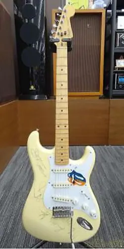 FENDER JAPAN STRATCASTER STRATOCASTER TYPE
