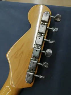 62 STRATOCASTE ELECTRIC