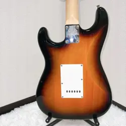 SQUIER BY FENDER STRATOCASTER SUNBURST FROM JAPAN