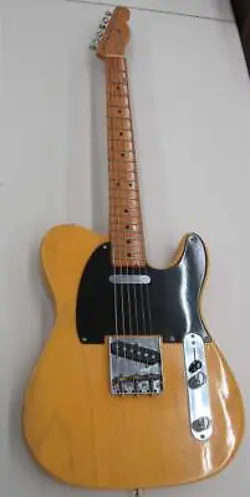 FENDER USA AMERICAN VINTAGE 52 ELECTRIC GUITAR-01