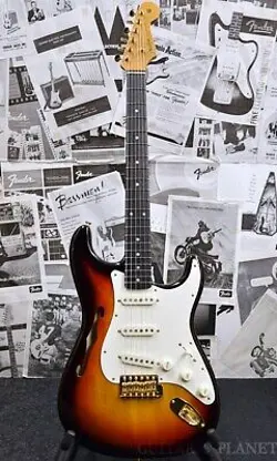 KORINA STRATOCASTER 2022